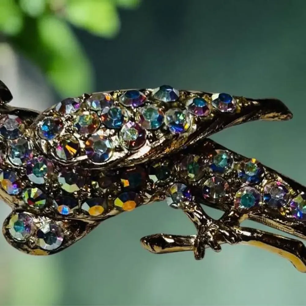 🎁🎁 free shipping – Beautiful vintage figural bird Aurora Borealis (AB) rhinest